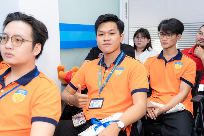 Sinh viên Khoa Luật “giải mã” môi trường nghề nghiệp tại Dai-ichi Life Việt Nam 43