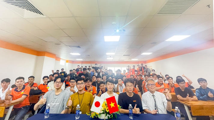 Sinh viên VJIT tìm hiểu cơ hội việc làm Kỹ sư ô tô cùng doanh nghiệp Nhật 75