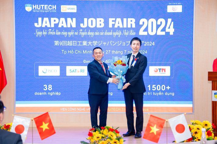 [Video] Sinh viên HUTECH săn hơn 1.500 đầu việc hấp dẫn tại Japan Job Fair 2024 56