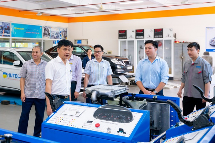 HUTECH làm việc cùng Viện Khoa học và Công nghệ, Bộ Công An, hướng tới hợp tác nghiên cứu trong tương lai 82