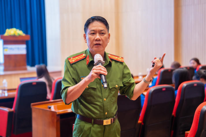 HUTECH đồng hành cùng Bộ Công an và Bộ GD&ĐT nâng cao nhận thức phòng chống tội phạm, tệ nạn ma túy cho sinh viên 99