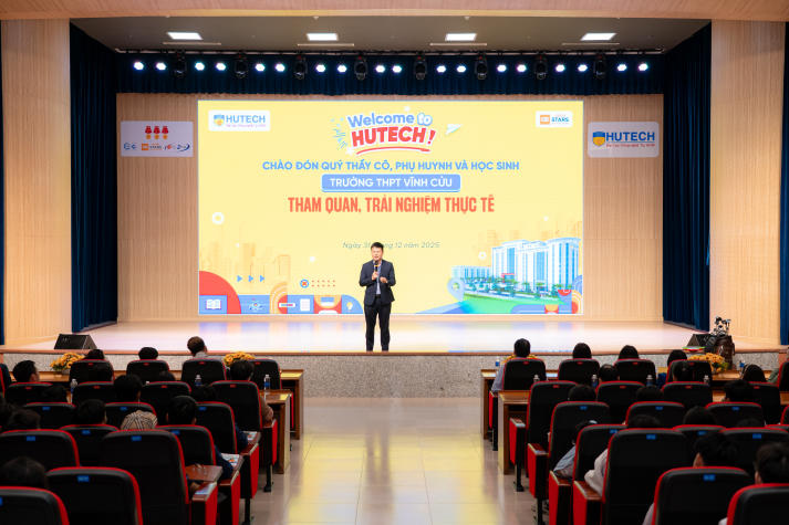 Học sinh THPT Vĩnh Cửu (Đồng Nai) trải nghiệm môi trường học tập tại HUTECH 61