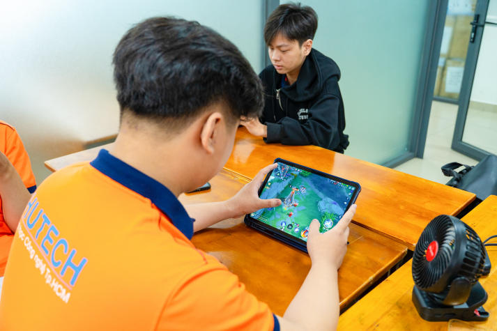 Khai mạc HUTECH Esports 2026: Sân chơi thể thao điện tử quy tụ sinh viên đam mê công nghệ 56