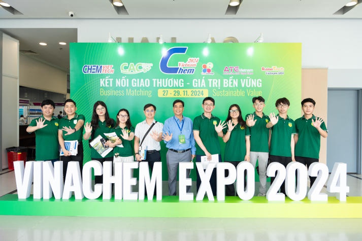 ​Tham quan Vinachem Expo 2024, sinh viên Viện Khoa học Ứng dụng nâng tầm nhận thức về xu hướng bền vững 93