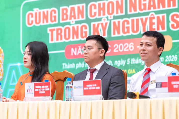 [Video] HUTECH đồng hành khởi động chương trình hướng nghiệp tại 450 trường, cơ sở giáo dục 50