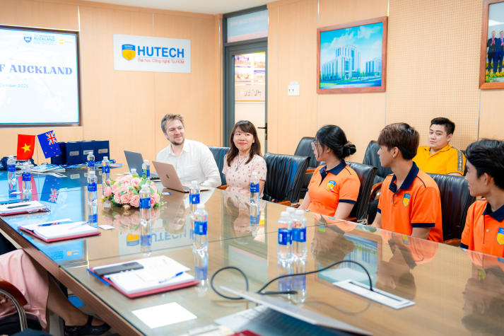 ĐẠI HỌC AUCKLAND (TOP 65 THẾ GIỚI) GẶP GỠ SINH VIÊN I-HUTECH NGÀNH KHOA HỌC MÁY TÍNH CHƯƠNG TRÌNH LIÊN KẾT QUỐC TẾ 47