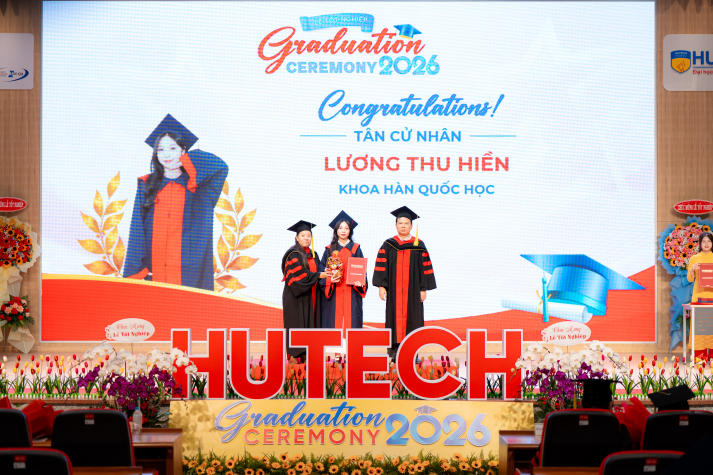 Ngày tốt nghiệp: Tân khoa HUTECH vững vàng bước vào “đại lộ thành công” 86