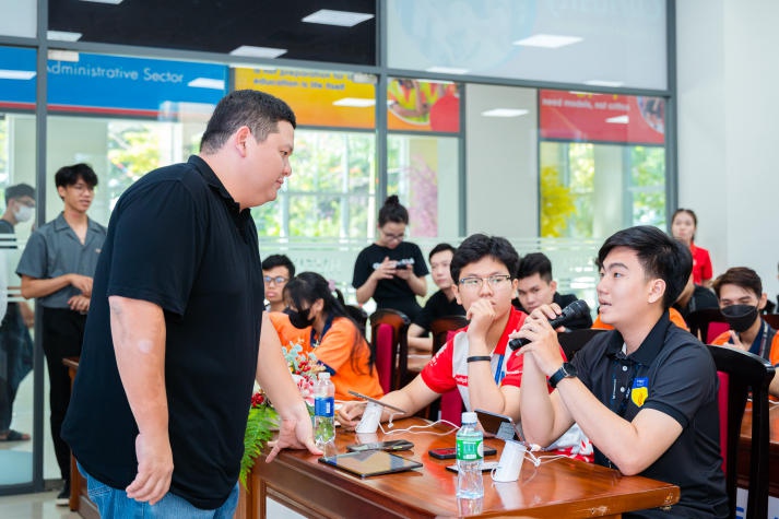 [Video] Học “chất” như sinh viên HUTECH: tự tay thực hiện loạt đồ án hoành tráng 229