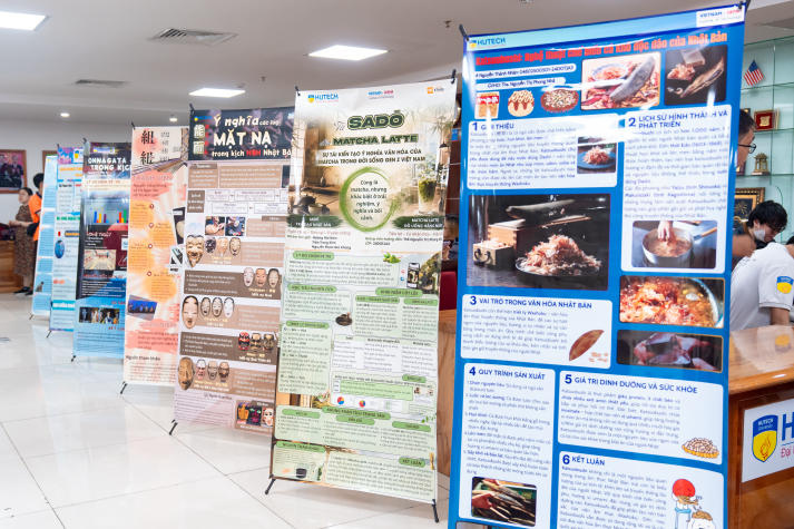 Sinh viên VJIT giải mã sắc màu văn hóa Nhật Bản qua ngôn ngữ poster 9
