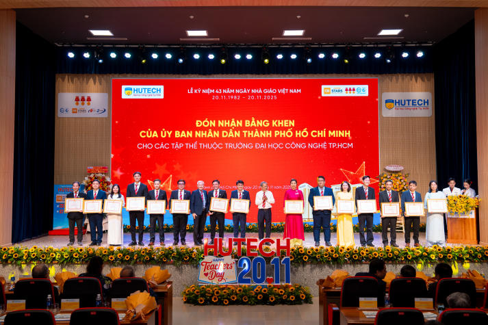 [Video] HUTECH long trọng công bố xếp hạng QS Ranking trong dịp Tri ân Nhà giáo 20/11 136