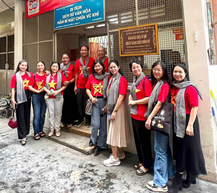 Biệt động Sài Gòn: Dấu ấn lịch sử trong hành trình về nguồn của Chi bộ 7 HUTECH 50