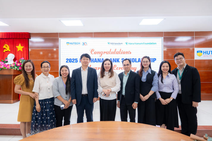 HUTECH tiếp nhận học bổng Quỹ Hana Nanum: Đồng hành cùng sinh viên vượt khó, vươn tới hội nhập quốc tế 75