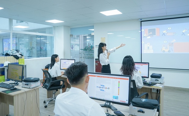 HUTECH công bố điểm trúng tuyển học bạ đợt 7 12