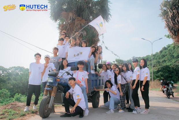 Cuộc thi Thiết kế áo lớp “Let’s Shine 2gether”: THPT Lại Sơn (Kiên Giang) giành “cú đúp” giải thưởng 57