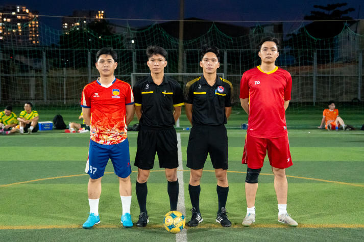 [Hội thao CB-GV-NV HUTECH 2025]: Bóng đá nam xác định hai đội tranh ngôi vô địch 72