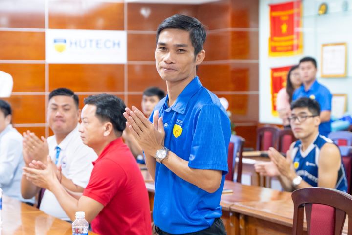 Đội tuyển Bóng chuyền nam, nữ HUTECH đã sẵn sàng chinh phục vòng Chung kết Giải Bóng chuyền Sinh viên toàn quốc 2023 31