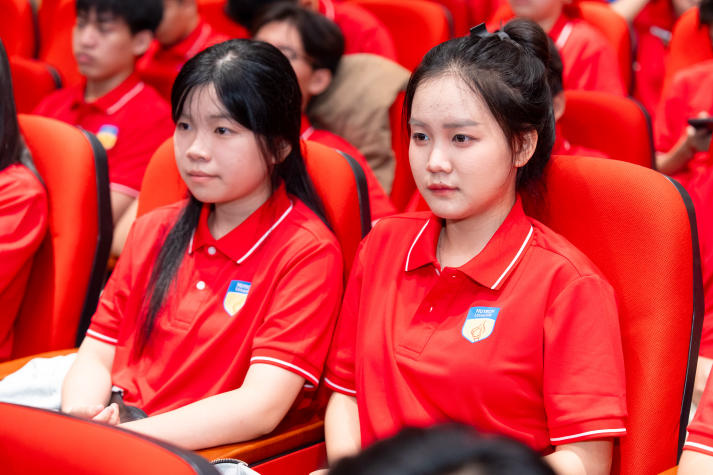[Video] Orientation Day 2026 tiếp thêm hành trang cho tân binh I-HUTECH 63