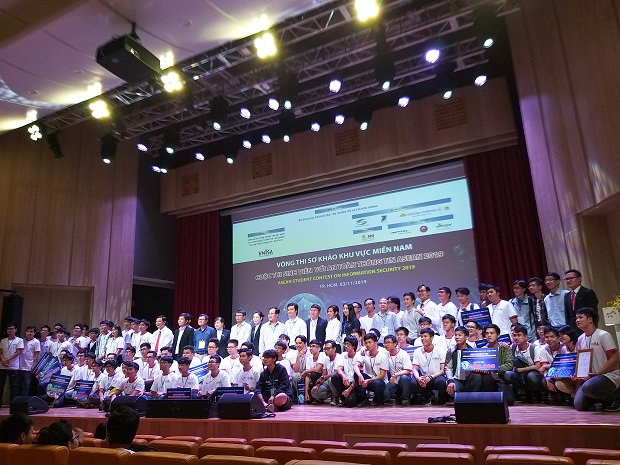 Sinh viên HUTECH đạt 02 giải tại cuộc thi “Sinh viên với An toàn thông tin ASEAN 2019” khu vực phía Nam 39