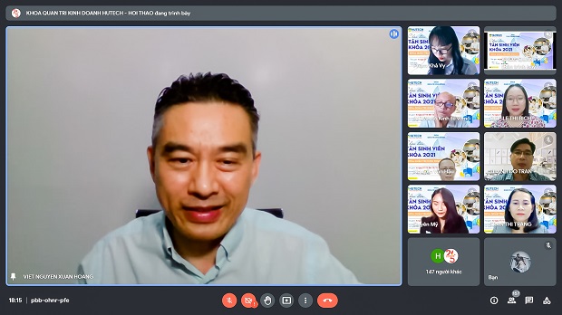 Khoa Quản trị kinh doanh HUTECH chào Tân Sinh viên với những bí quyết trau dồi bản thân hiệu quả 98