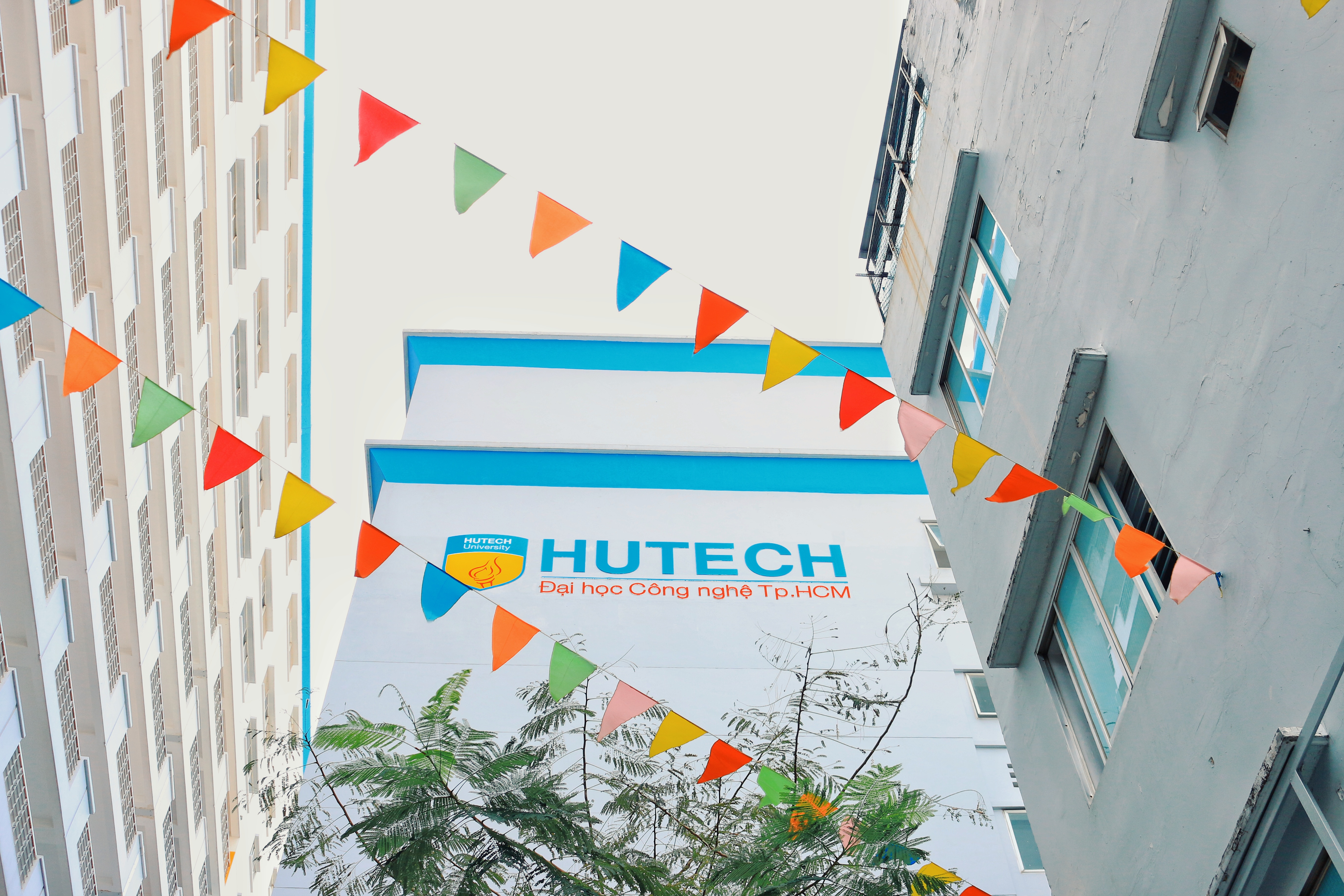 HUTECH’s Story - Đại gia đình HUTECH hào hứng đón “sinh nhật 27” với loạt hoạt động đa dạng 24