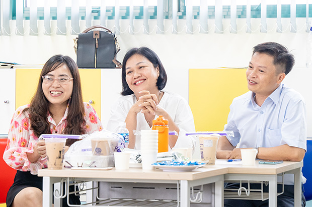 Viện Công nghệ Việt - Nhật (VJIT) tập huấn “Đổi mới sáng tạo trong giảng dạy” cho giáo viên Royal School 150