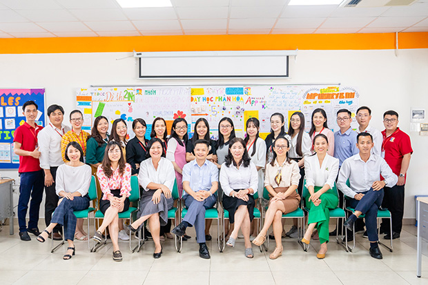 Viện Công nghệ Việt - Nhật (VJIT) tập huấn “Đổi mới sáng tạo trong giảng dạy” cho giáo viên Royal School 117