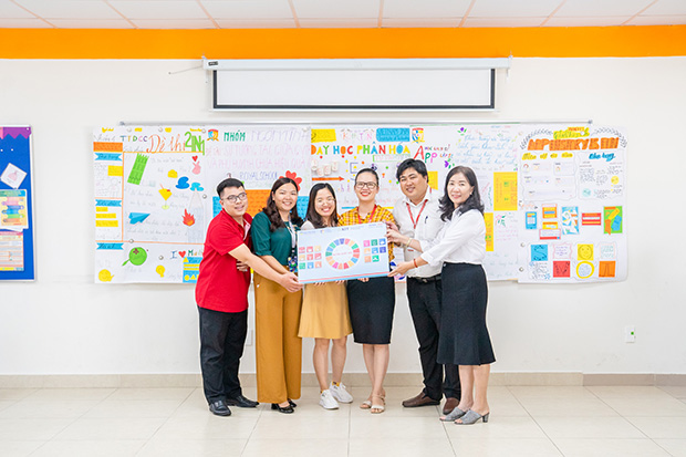 Viện Công nghệ Việt - Nhật (VJIT) tập huấn “Đổi mới sáng tạo trong giảng dạy” cho giáo viên Royal School 107