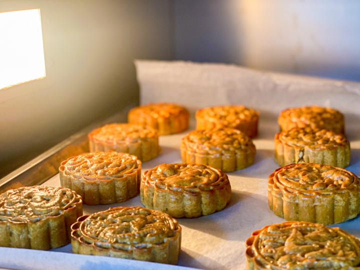 Sinh viên Viện Khoa học Ứng dụng HUTECH lan tỏa hương vị Trung thu với những chiếc bánh handmade 39