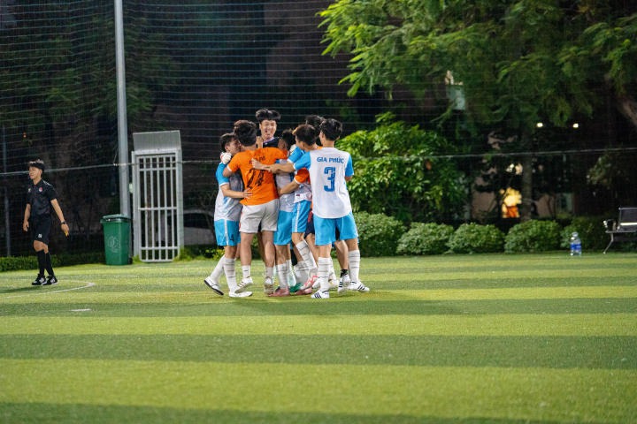 Giải thể thao chào đón tân sinh viên 2023 chính thức khép lại với nội dung thi đấu Cầu lông nam, nữ và Bóng đá nam 159