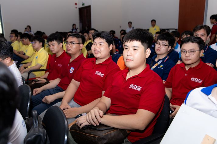 Sinh viên HUTECH tranh tài tại Olympic Cơ học toàn quốc lần thứ 36 năm 2026 31