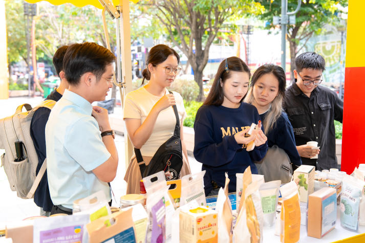 HUTECH booth makes an impression at GRECO 2025 with green innovation and industry 4.0 technologies 98