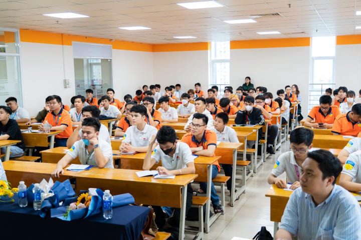 Sinh viên VJIT trau dồi nhiều kiến thức hữu ích tại khóa học kỹ năng chuyên môn cùng Công ty NEC Việt Nam 38