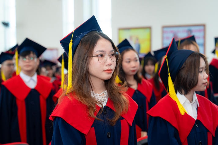 Hoa khôi Sinh viên Thế giới 2019 Nguyễn Thị Thanh Khoa dự định sẽ học tiếp thạc sĩ tại HUTECH 122