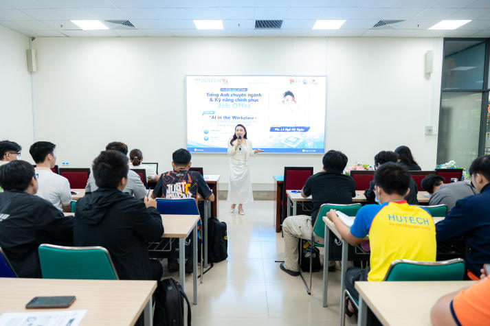 Sinh viên Công nghệ thông tin nâng cao năng lực tiếng Anh chuyên ngành trong kỷ nguyên AI 40