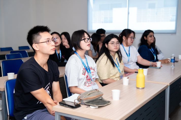 HUTECH-ers cùng bạn bè quốc tế khám phá nông sản Việt qua hương vị ca cao 49