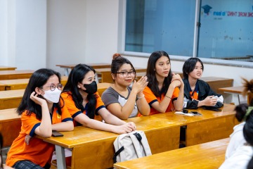 中文系同學在中文才藝比賽中激情澎湃以 “我是誰” 為主題 46