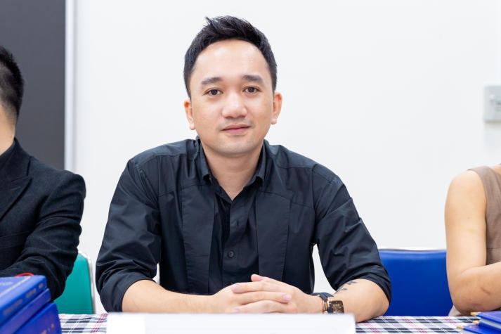 [Video] Sinh viên Thiết kế thời trang HUTECH “trình làng” loạt đồ án tốt nghiệp với nhiều ý tưởng độc đáo 18