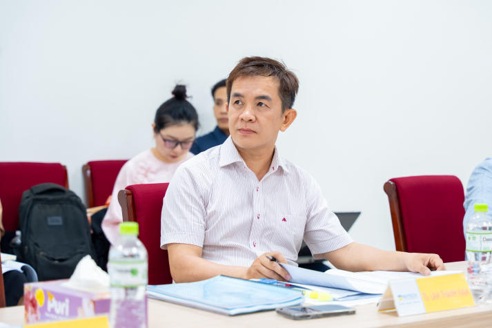 Bức tranh đa sắc về dạy và học tiếng Anh tại buổi bảo vệ luận văn/đề án Thạc sĩ ngành Ngôn ngữ Anh 10