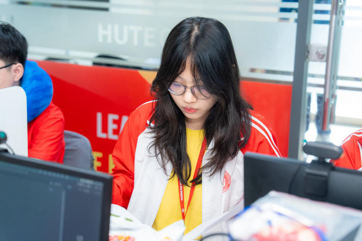 [Video] 10 dấu ấn HUTECH 2025: Khẳng định tầm vóc - Vững bước tương lai 299