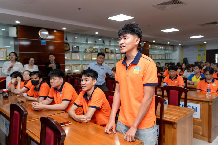 “Thích nghi hay bị bỏ lại?” - Hành trình giải mã DNA Gen Z cùng sinh viên VKIT 17