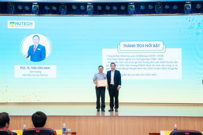 [Video] Tổng kết 05 năm hoạt động khoa học công nghệ, HUTECH định vị chiến lược phát triển giai đoạn mới 107