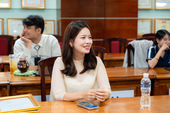 Top 22 HUTECH Startup Wings 2025 hoàn thiện kỹ năng Thuyết trình và Trình bày dự án, sẵn sàng cho vòng Bản lĩnh Nhà khởi nghiệp 23
