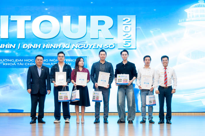 [Video] Gen Z HUTECH “bắt trend” kinh doanh số cùng loạt chuyên gia 22