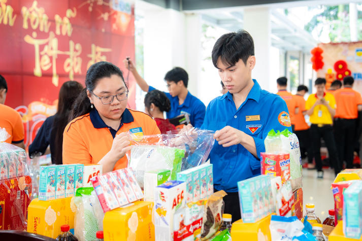 [Video] HUTECH Chào Xuân 2026: “Bật mood” Tết Việt giữa khuôn viên trường 148