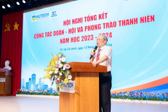 HUTECH vinh danh những "ngôi sao" trong công tác Đoàn - Hội và phong trào thanh niên năm học 2023-2024 10