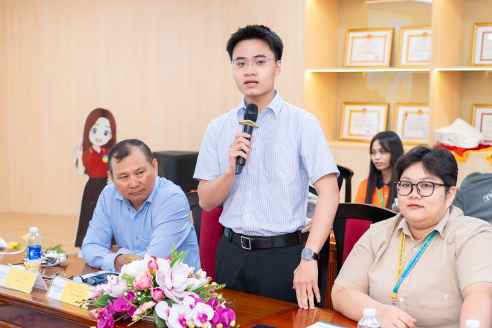 Tân sinh viên Khoa Luật vững hành trang, sẵn sàng chinh phục hành trình mới 64