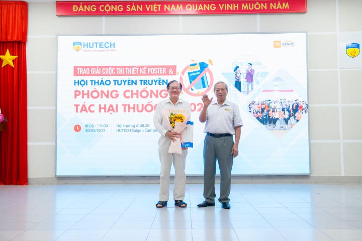Sinh viên HUTECH sôi nổi tìm hiểu “Tác hại của thuốc lá và thuốc lá thế hệ mới đối với sức khoẻ của thanh thiếu niên” 77