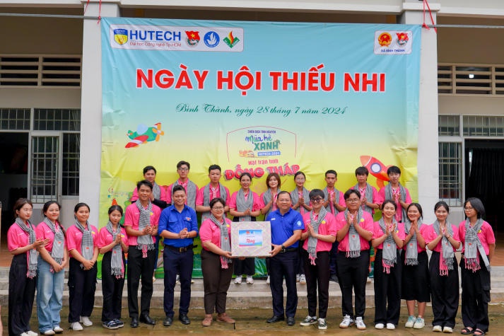 Mùa hè xanh HUTECH 2024 khánh thành 4 công trình trọng điểm tại mặt trận tỉnh Bến Tre và Đồng Tháp 199