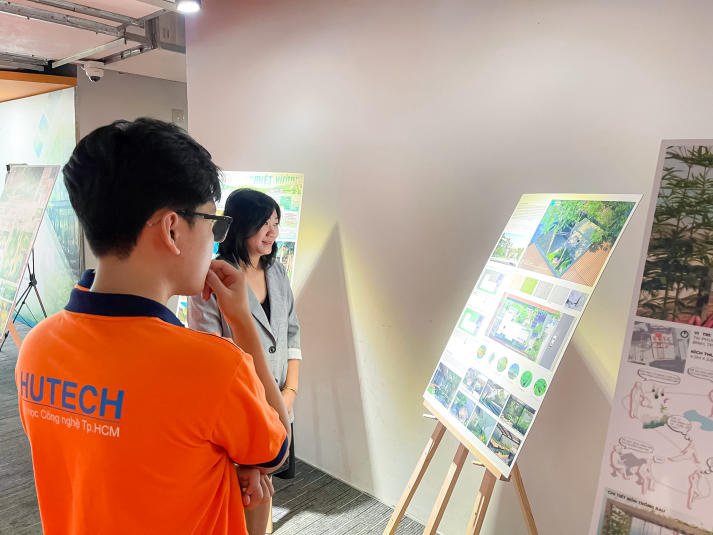 Sinh viên Khoa Kiến trúc - Mỹ thuật tiếp cận xu hướng đô thị xanh tại Smart Green Living Expo 2026 51