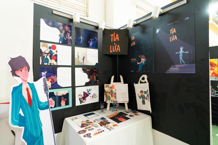 Sinh viên ngành Thiết kế đồ họa “trình làng” hơn 70 tác phẩm tại triển lãm đồ án tốt nghiệp 100